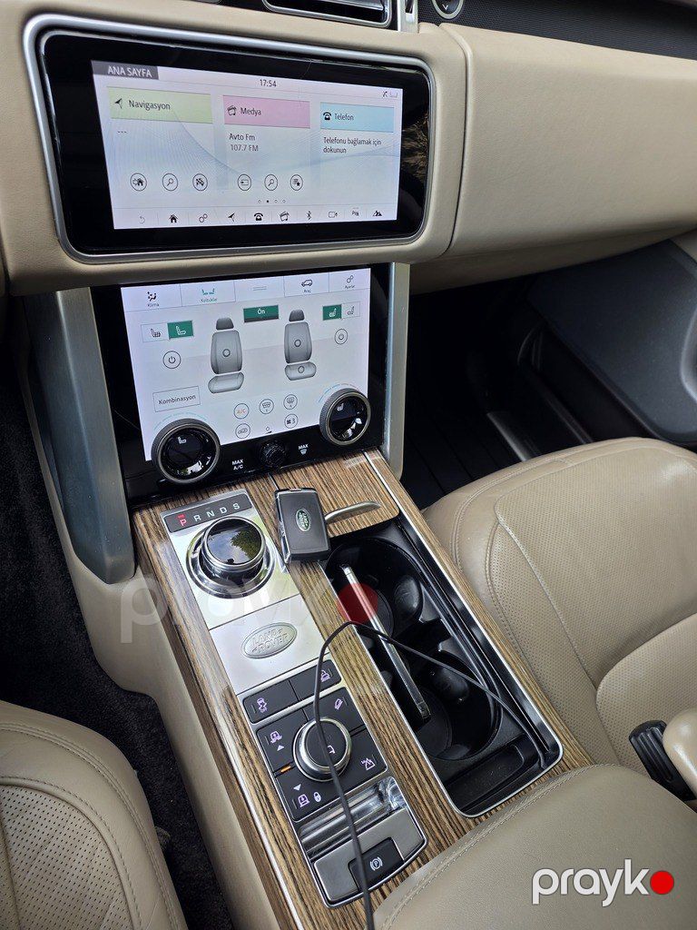 Land Rover Range Rover, 3.0 L, 2018 il, 243 500 km — Avtomobillər, Bakı (3)