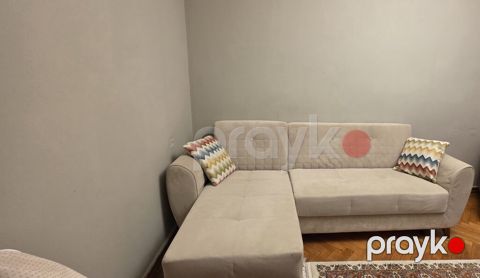 Merinos markalı açılan, cüt bazalı künc divan ​Qiymət: 300 AZN — Bakı