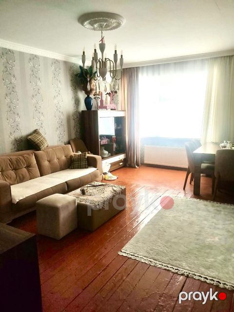 Satılır 2 otaqlı köhnə tikili 55 m² — Bakı