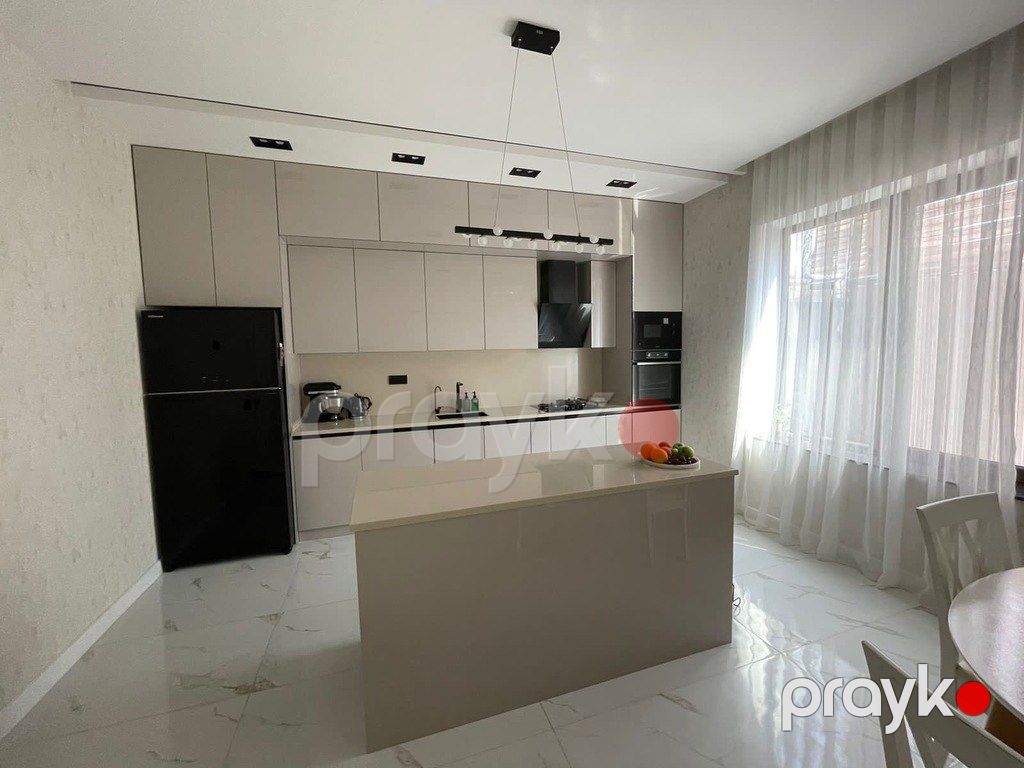 İcarəyə verilir 4 otaqlı həyət evi/bağ evi 240 m² — Ev, villa, Bakı (11)