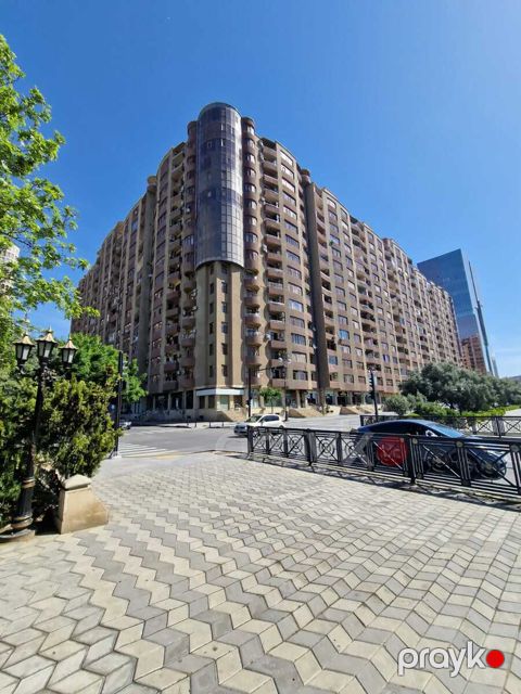 Satılır 3 otaqlı yeni tikili 137 m² — Bakı