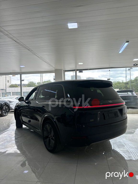 Li Auto L9, 1.5 L, 52.3 kWh, 2026 il, yeni — Avtomobillər, Bakı (4)
