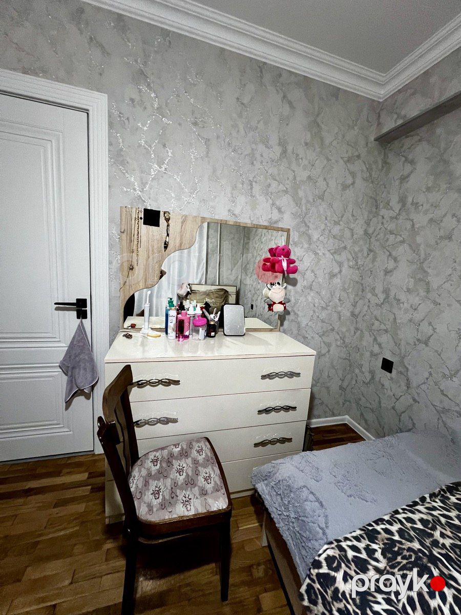 İcarəyə verilir 5 otaqlı köhnə tikili 1 m² — Mənzil, Bakı (2)