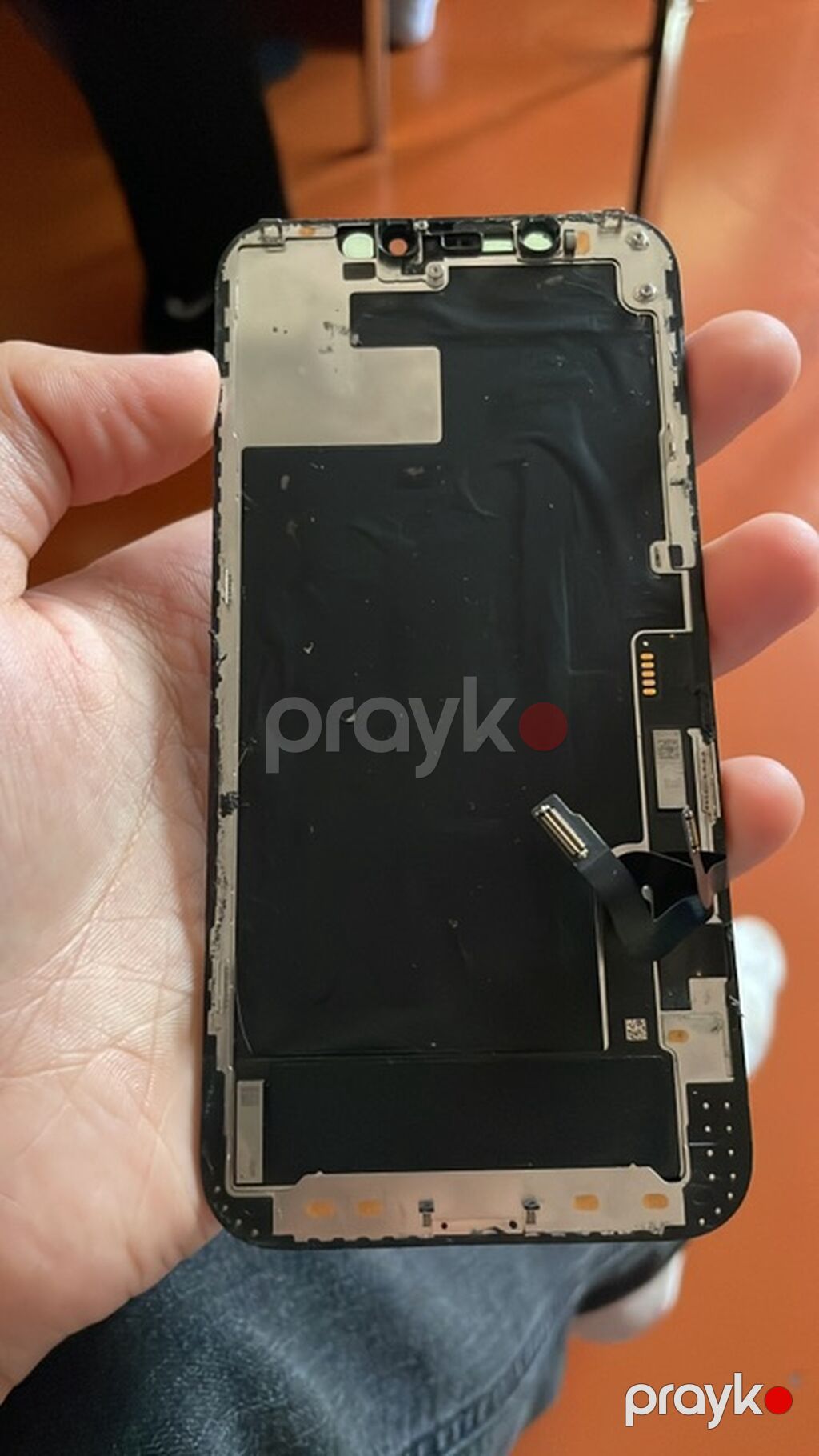 Salam aleykum orginal ustden cixma ekrandir yungul cati var Ekrana — Smartfon ehtiyat hissələri, Bakı (3)