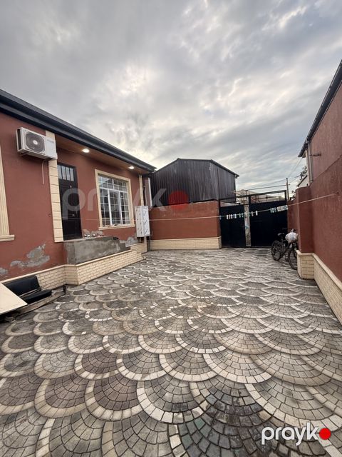 Satılır 4 otaqlı həyət evi/bağ evi 100 m² — Bakı
