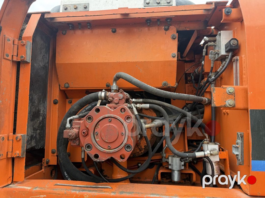 Doosan DH-210 2012 il — İnşaat texnikası, Bakı (9)