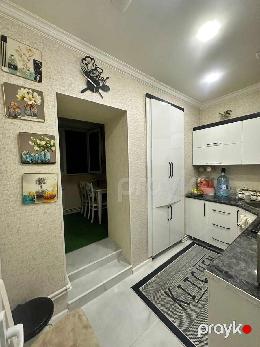 Satılır 2 otaqlı köhnə tikili 64 m² — Mənzil, Bakı (12)