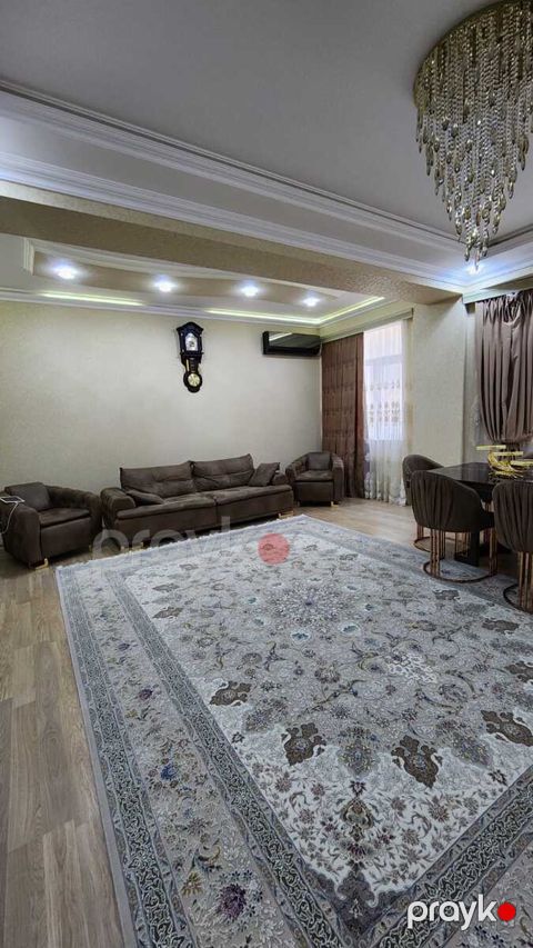 Satılır 4 otaqlı yeni tikili 150 m²