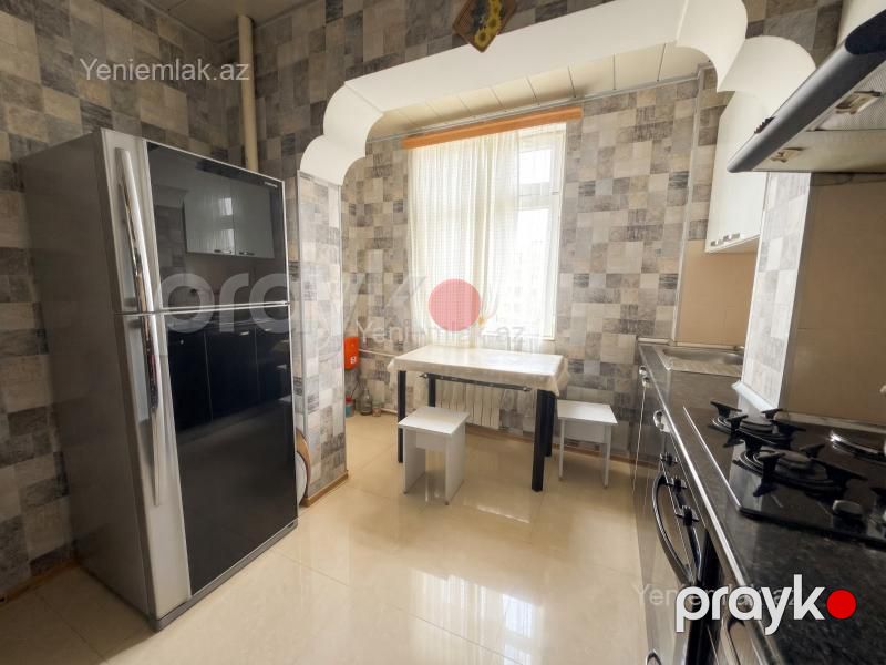 Satılır 4 otaqlı Bina evi menzil (Köhnə tikili), 100 m², Xətai rayonu — Mənzil, Bakı (9)