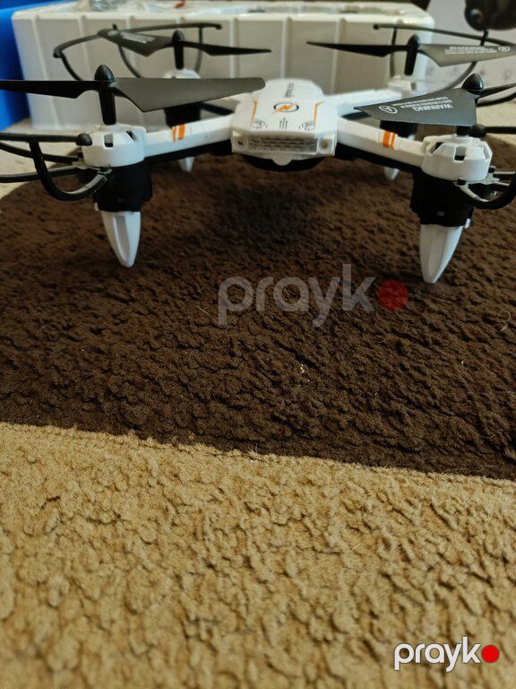 Dron — Oyuncaqlar, Bakı (2)