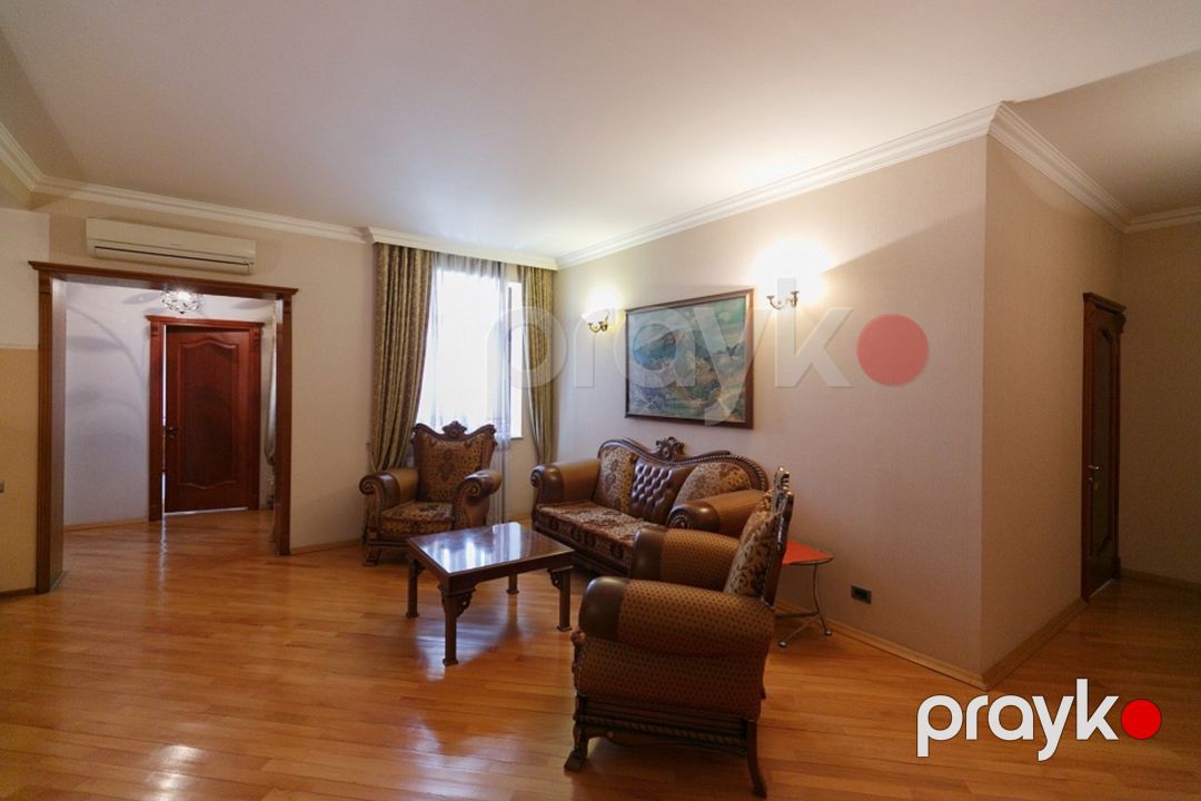 Satılır 8 otaqlı həyət evi/bağ evi 630 m² — Ev, villa, Bakı (9)