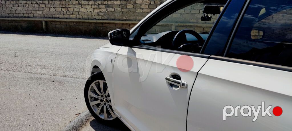 Skoda Rapid: 1.6 l 2014 il 250000 km Sedan — Avtomobillər, Bakı (8)