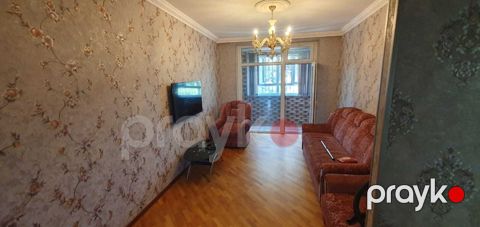 Satılır 4 otaqlı köhnə tikili 100 m² — Bakı