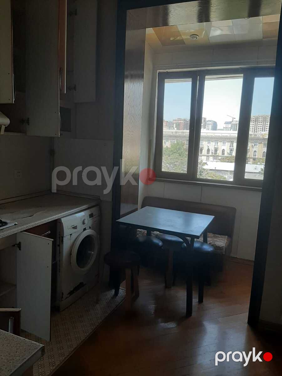 Satılır 2 otaqlı köhnə tikili 58 m² — Mənzil, Bakı (7)