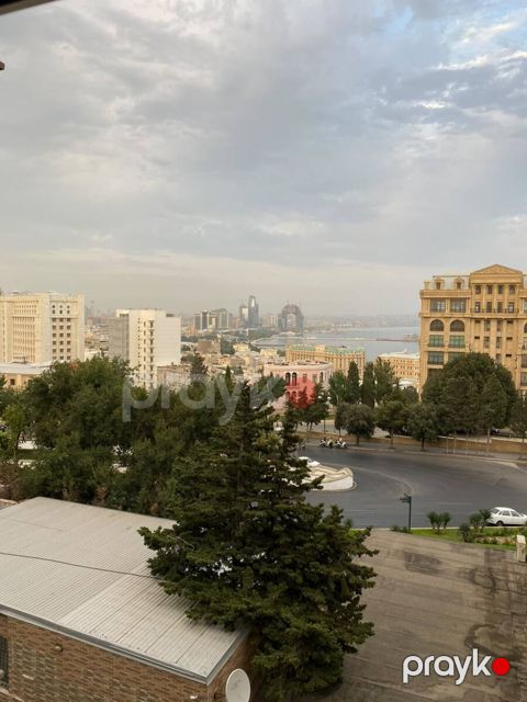 İcarəyə verilir 2 otaqlı köhnə tikili 65 m² — Bakı