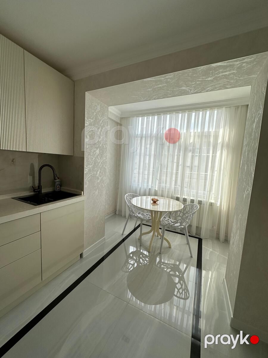 İcarəyə verilir 3 otaqlı köhnə tikili 110 m² — Mənzil, Bakı (7)