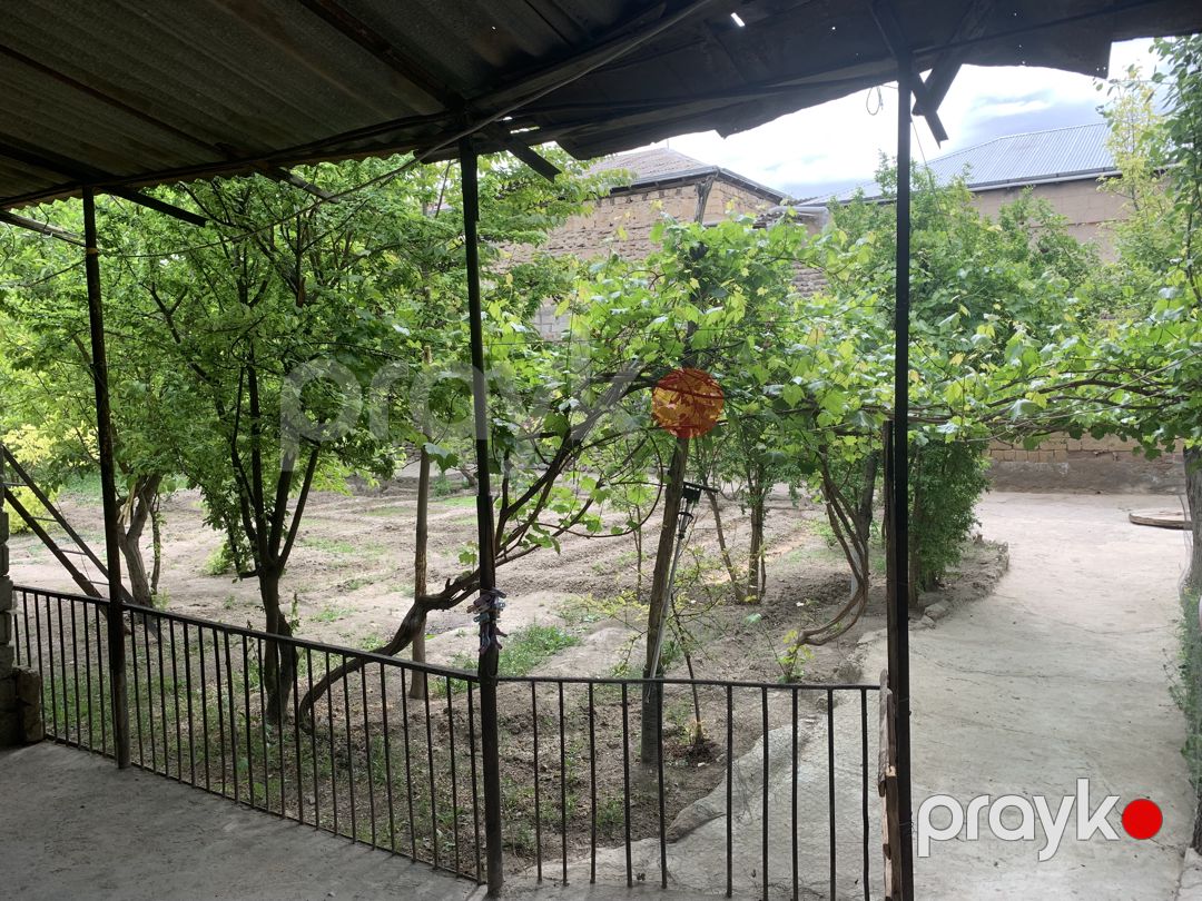 10 sot torpaqda 170m2 6 otaqlı mənzil satılır Naxçıvan şəhəri, Həsən Rəhmanov küçəsi, döngə 4, ev 1 — Torpaq, Bakı (2)