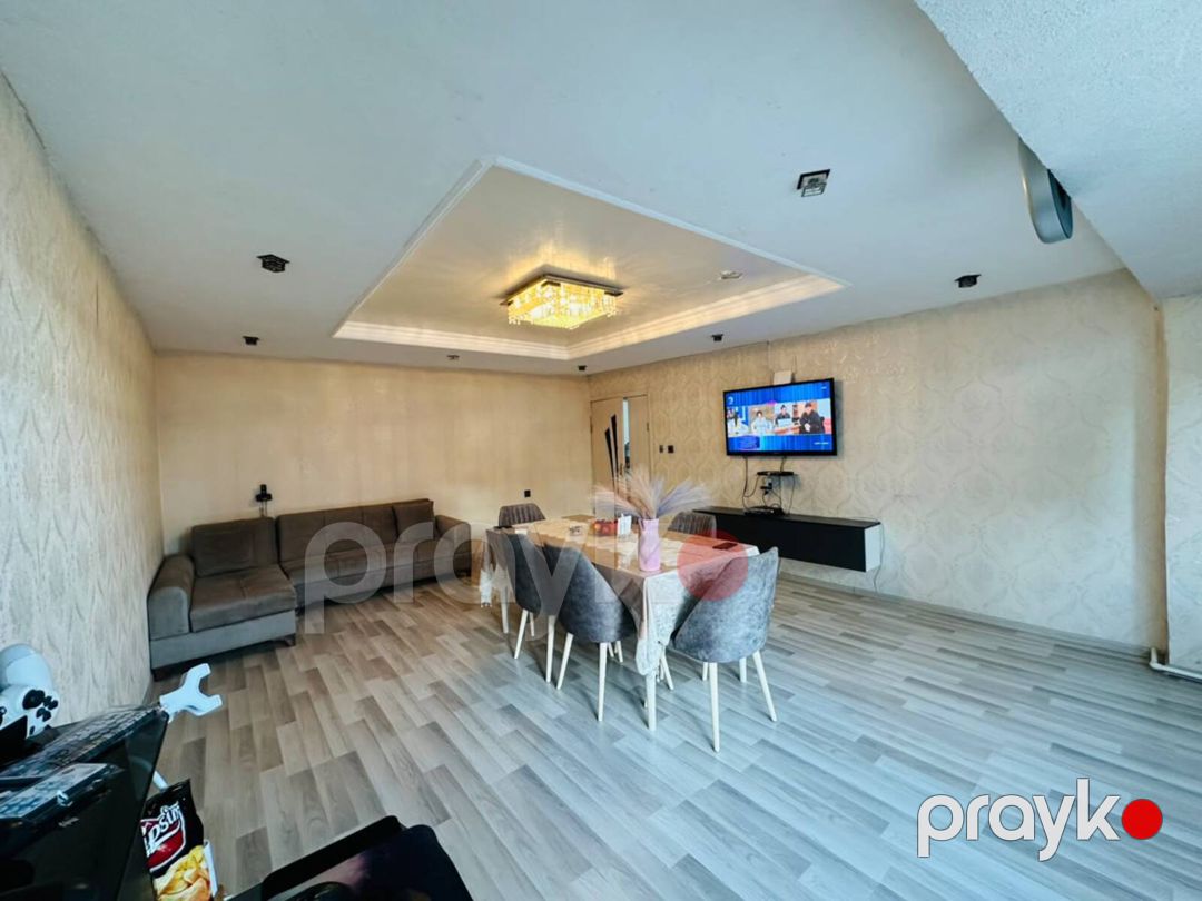 Satılır 3 otaqlı köhnə tikili 108 m² — Mənzil, Bakı (2)