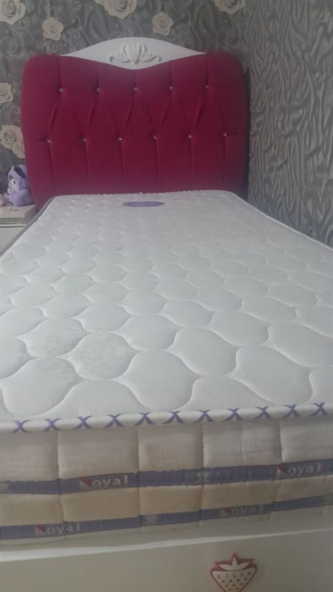İşlənmiş, Təknəfərlik çarpayı, Matras ilə — Çarpayılar