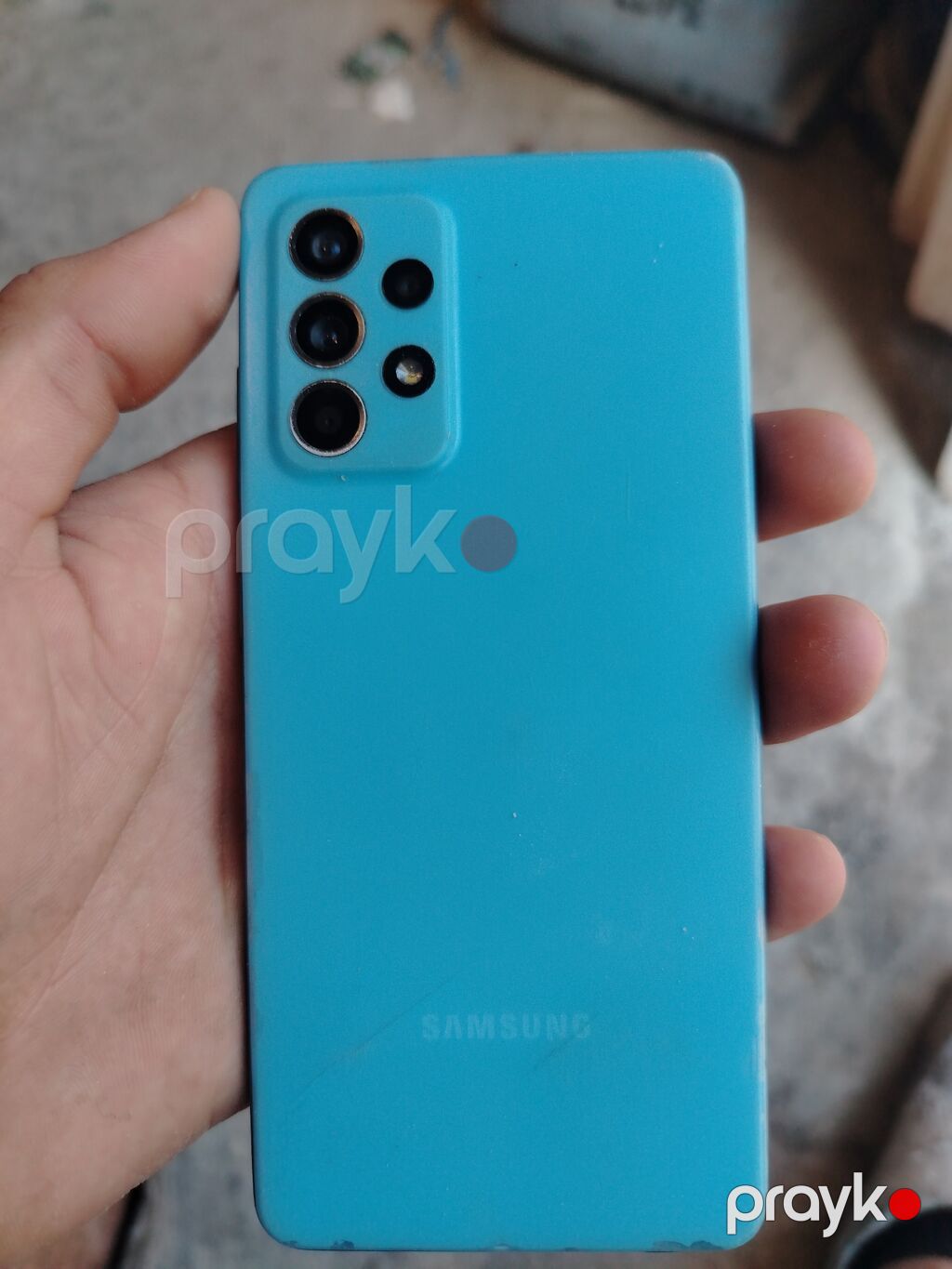 Mavi rəngli smartfon - Yan hissədə fiziki səs tənzimləmə düymələri və — Digər smartfonlar, Saray (4)