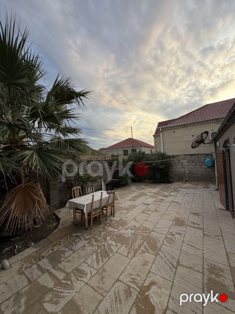 Satılır 3 otaqlı həyət evi/bağ evi 90 m² — Bakı
