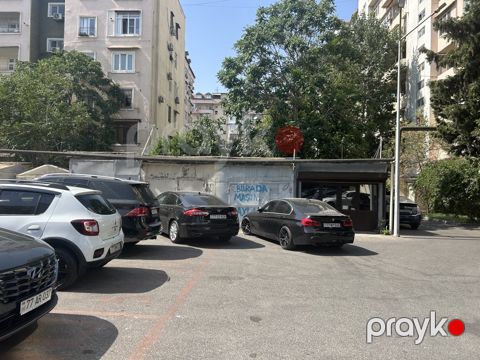 Satılır qaraj 18 m² — Bakı