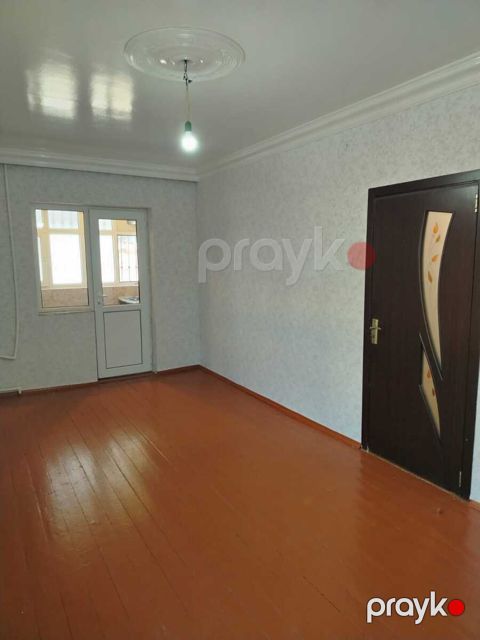 Satılır 2 otaqlı köhnə tikili 35 m²