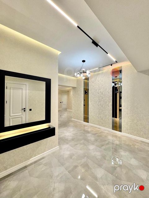 Satılır 4 otaqlı yeni tikili 170 m² — Bakı