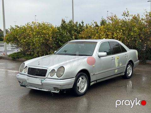 Mercedes E 220, 2.2 L, 1998 il, 299 999 km — Bakı