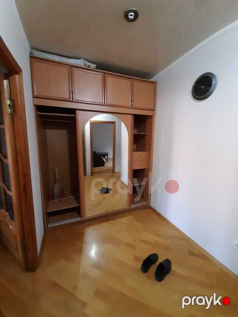 Satılır 2 otaqlı köhnə tikili 65 m² — Bakı