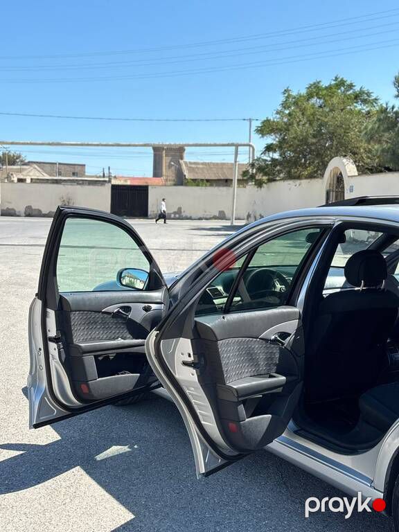 Mercedes E 220, 2.2 L, 2003 il, 627 000 km — Avtomobillər, Bakı (12)