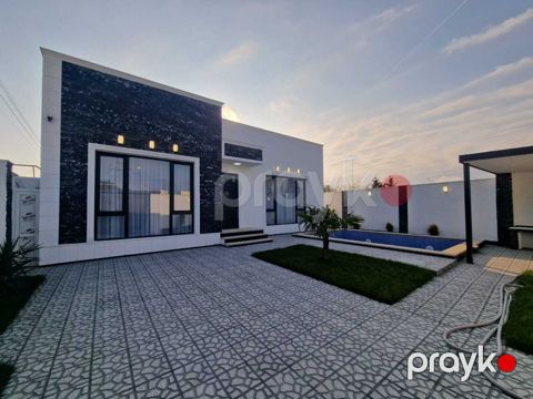 Satılır 4 otaqlı həyət evi/bağ evi 140 m² — Bakı