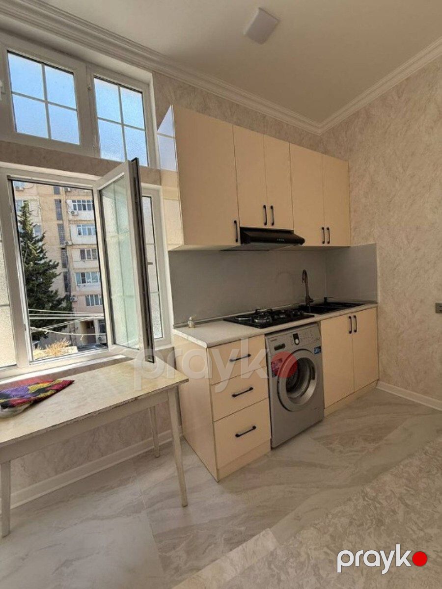 Satılır 2 otaqlı köhnə tikili 55 m² — Mənzil, Bakı (8)