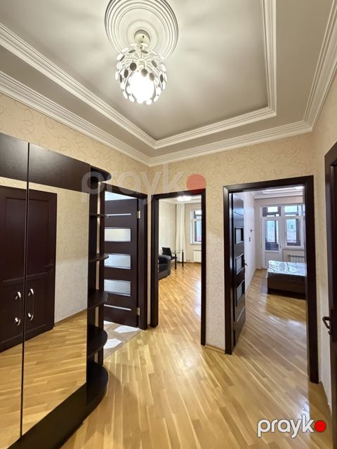 Satılır 2 otaqlı yeni tikili 60 m²