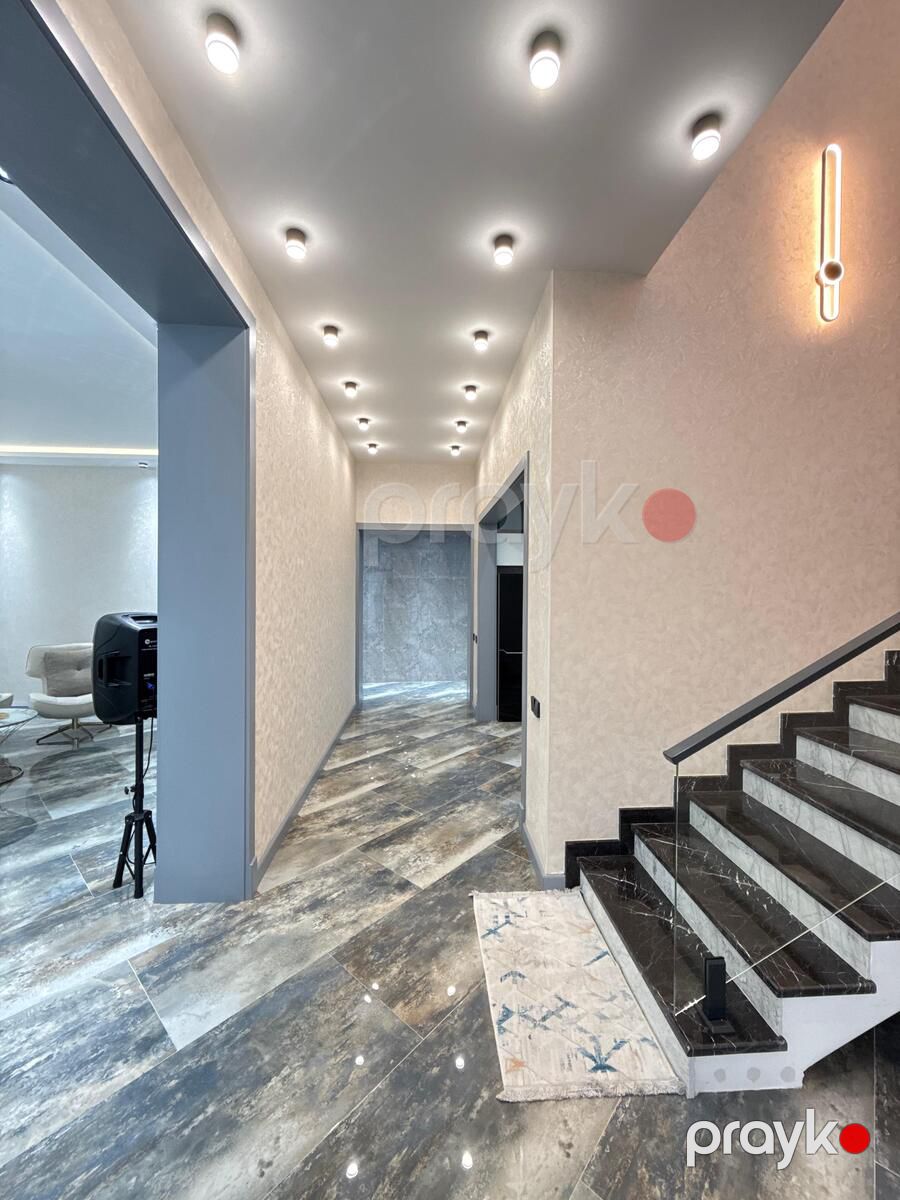 Satılır 4 otaqlı həyət evi/bağ evi 250 m² — Ev, villa, Bakı (12)
