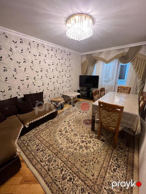 Satılır 3 otaqlı köhnə tikili 80 m² — Bakı