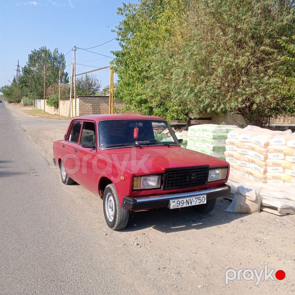 VAZ 2107 (Lada Riva) – qırmızı sedən - Kuzov: 4 qapılı sedan, klassik — Avtomobillər, Bakı (2)