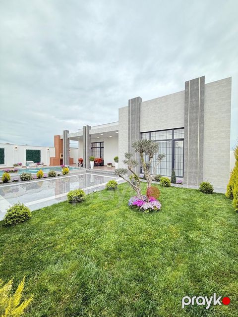 Satılır 4 otaqlı həyət evi/bağ evi 180 m² — Bakı