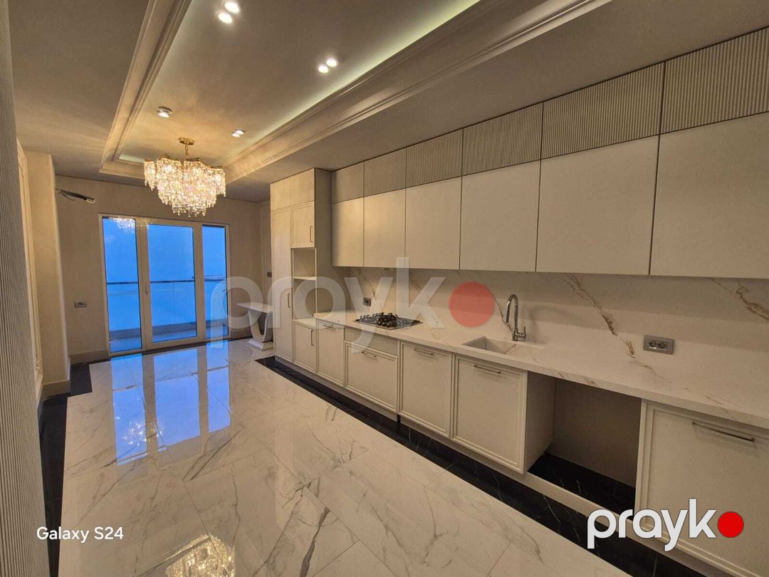 Satılır 4 otaqlı yeni tikili 224 m² — Mənzil, Bakı (12)