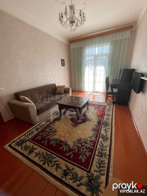 Nərimanov rayonunda 2 otaqlı Köhnə tikili Satılır, 45 m²