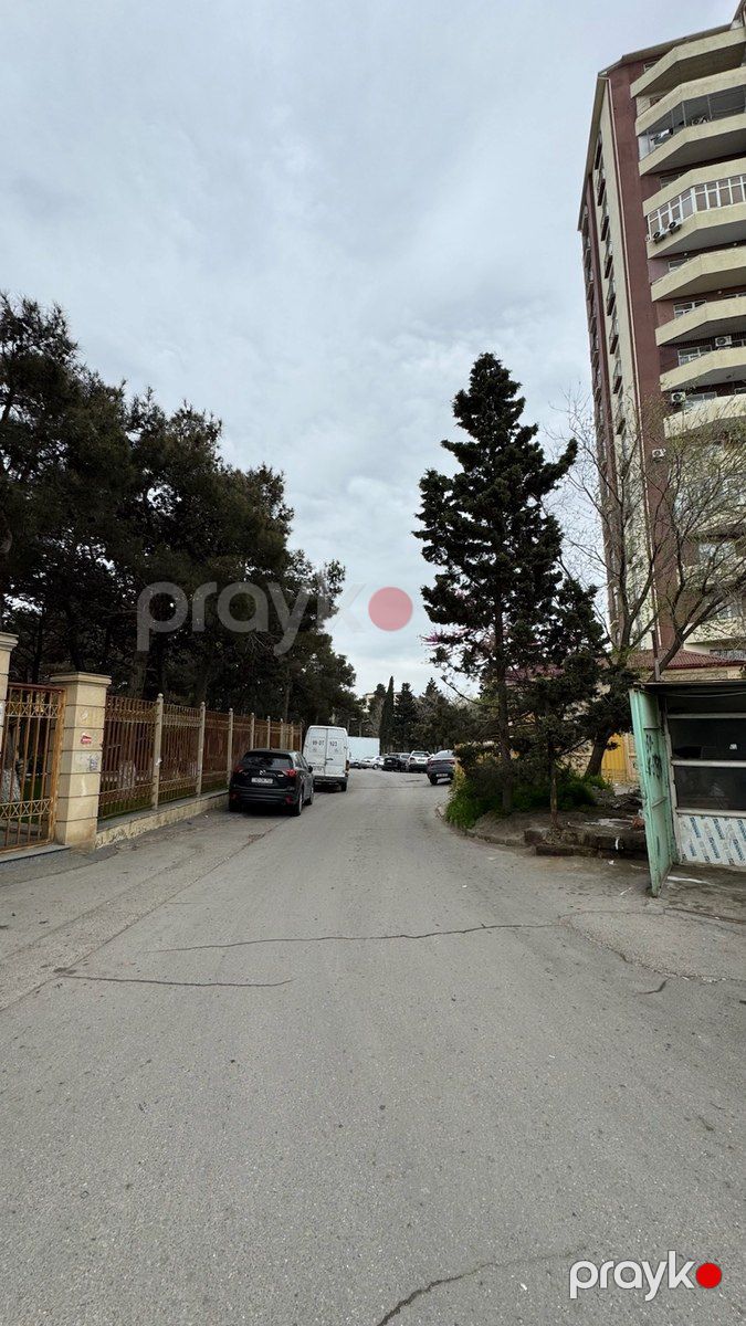 Qaraj, Alı Mustafayev küç — Garaj, Bakı (6)