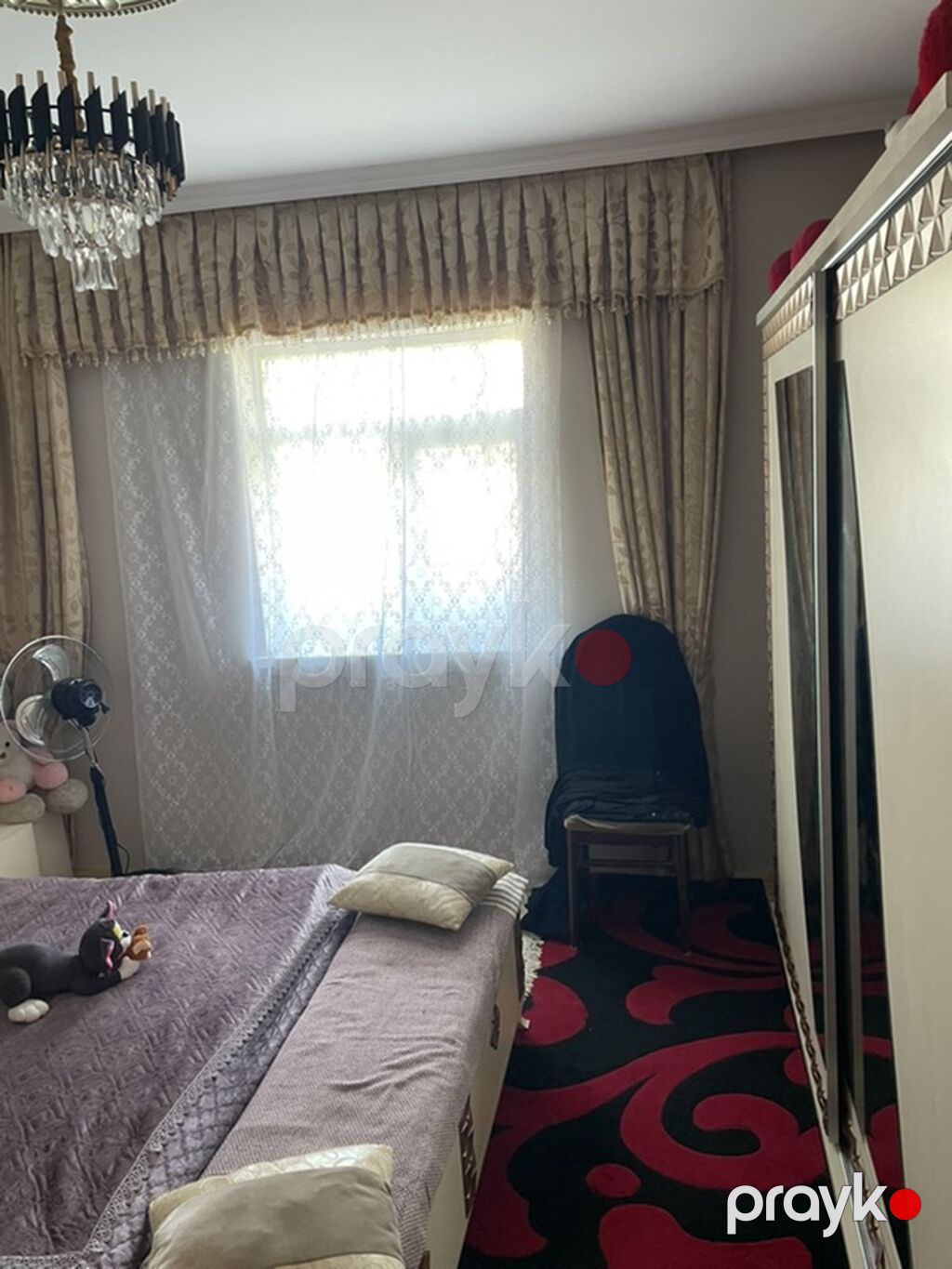 Bine savxozda 84 sayli baxca terefde 218 nomreli mektebe yaxin yerde 3 — Masalar və stullar, Digah (6)