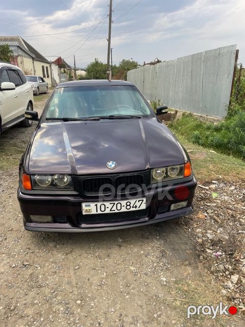 BMW 318, 1.8 L, 1993 il, 250 000 km — Şəmkir