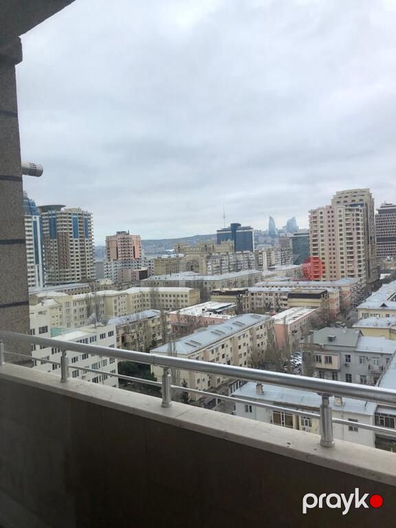 Satılır 5 otaqlı yeni tikili 320 m² — Mənzil, Bakı (2)