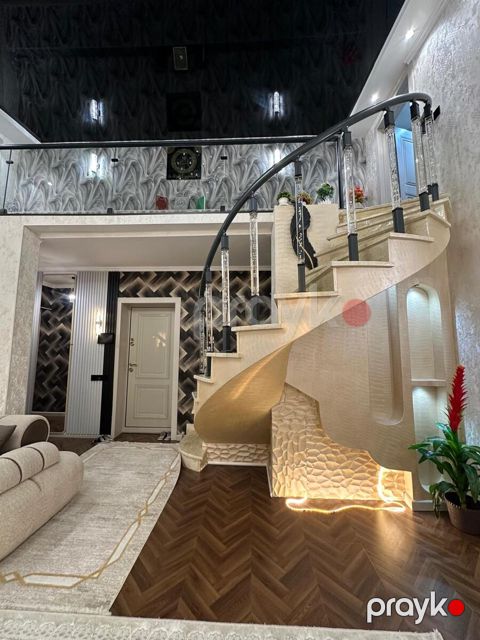 Satılır 4 otaqlı yeni tikili 130 m² — Bakı