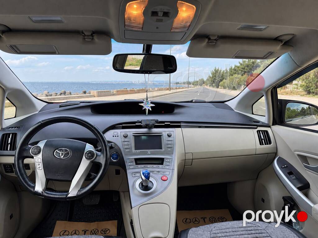 Toyota Prius, 1.8 L, 1.3 kWh, 2014 il, 402 336 km — Avtomobillər, Bakı (9)