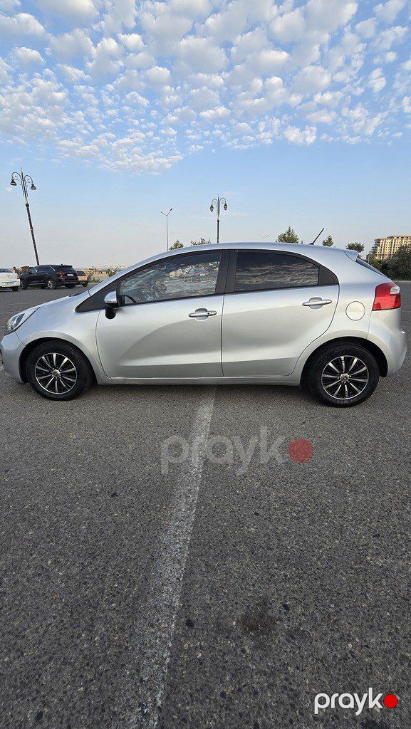 Kia Rio, 1.6 L, 2011 il, 90 000 km — Avtomobillər, Sumqayıt (9)