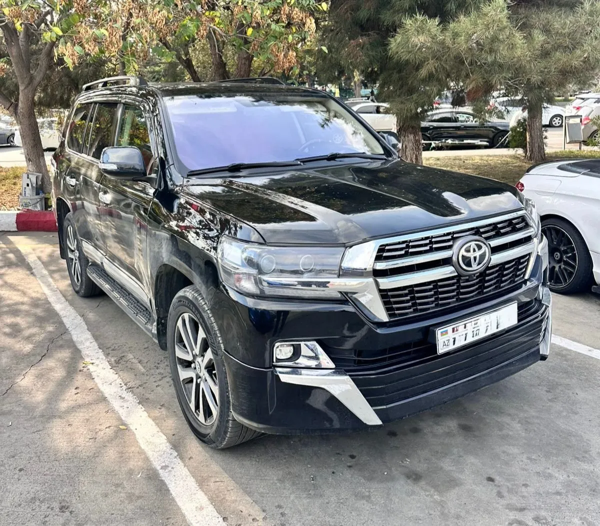 Land Cruiser 2017 — gündəlik icarə — Minik avtomobili icarəsi