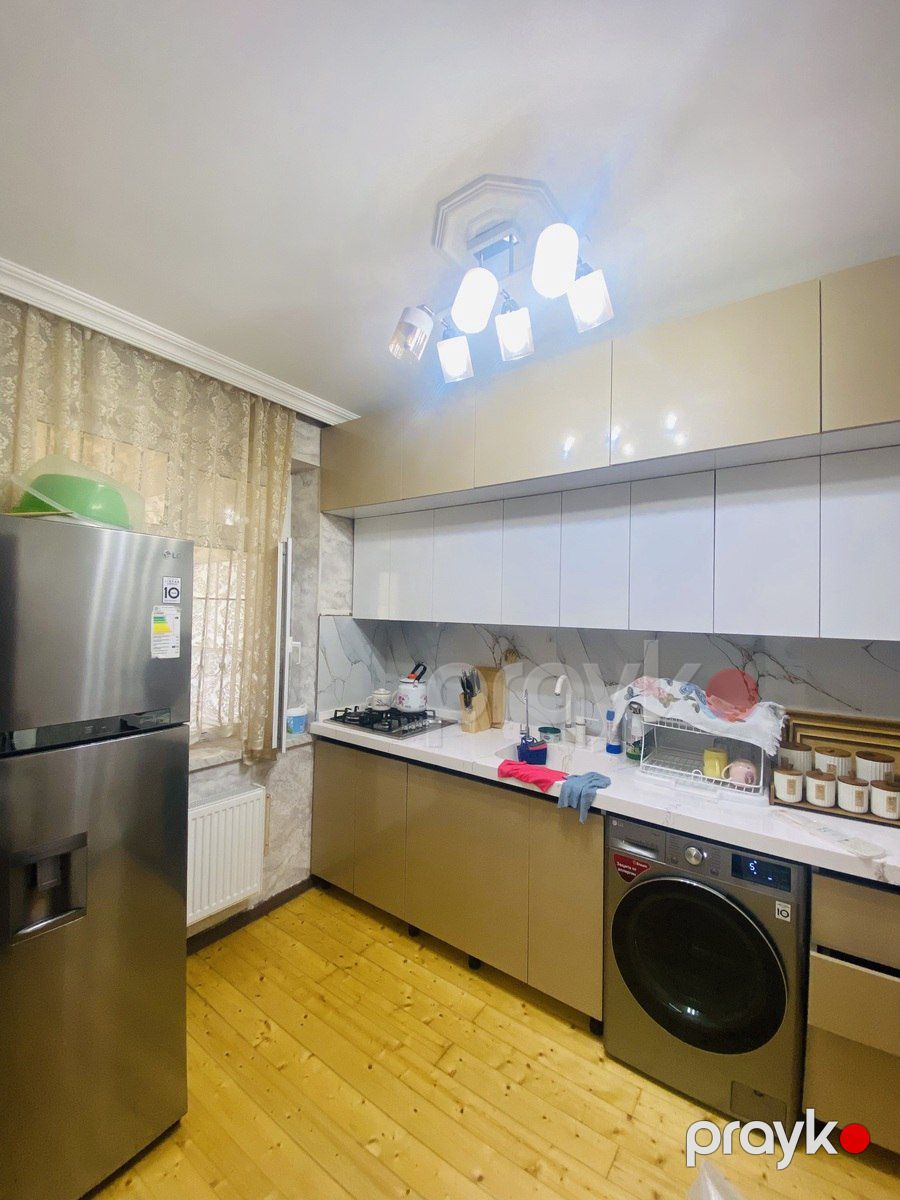 Satılır 6 otaqlı həyət evi/bağ evi 200 m² — Ev, villa, Bakı (5)