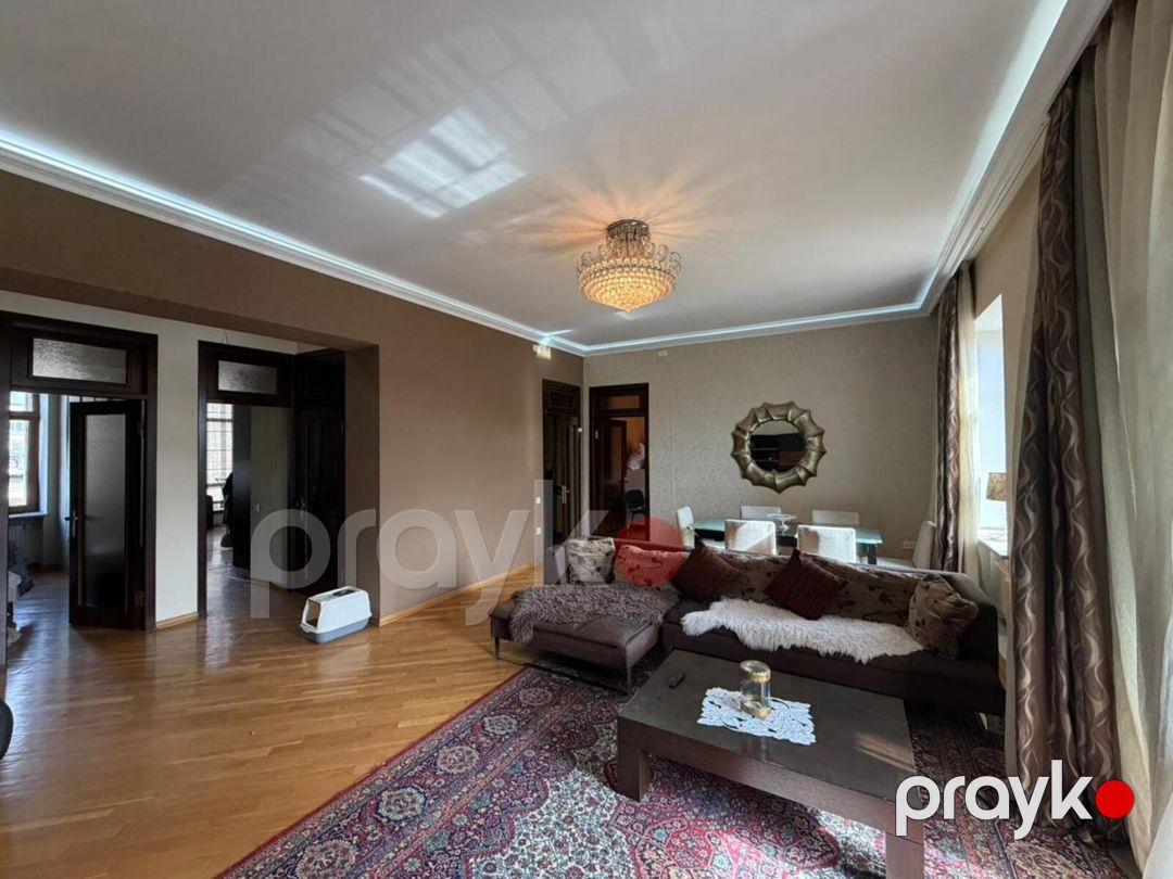 Satılır 4 otaqlı köhnə tikili 100 m² — Mənzil, Bakı (11)